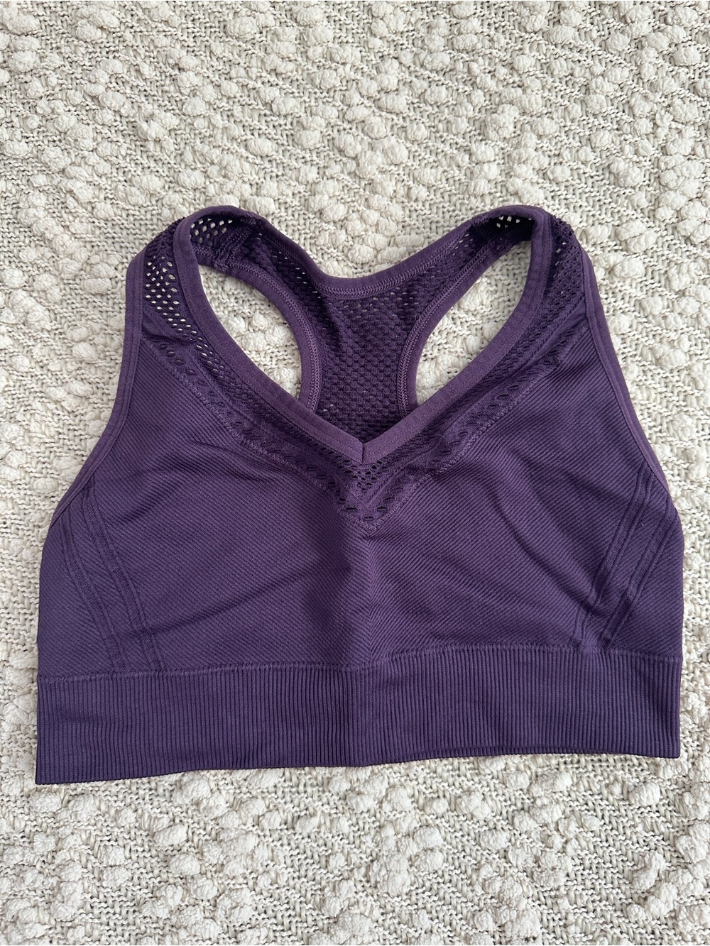 All in Motion Purple Seamless V-Neck Racerback Sports Bra Mesh Detail Medium